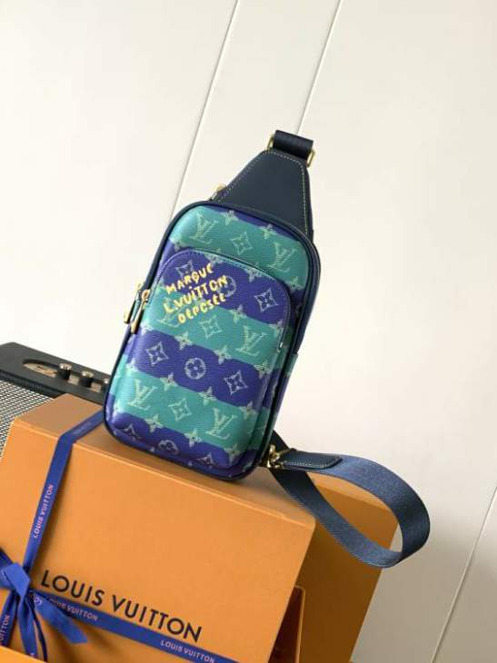 Picture of Louis Vuitton Mens Bags _SKUfw210450192fw
